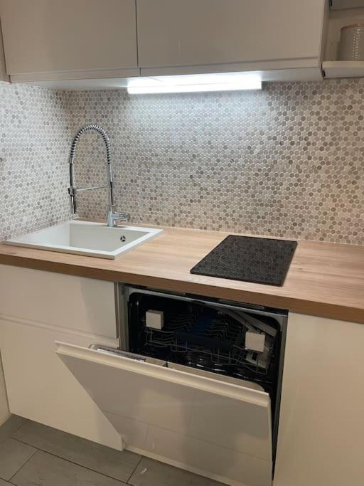 Appart Frontignan Sur La Plage, Piscine, Wifi, Tv, Netflix Exterior foto