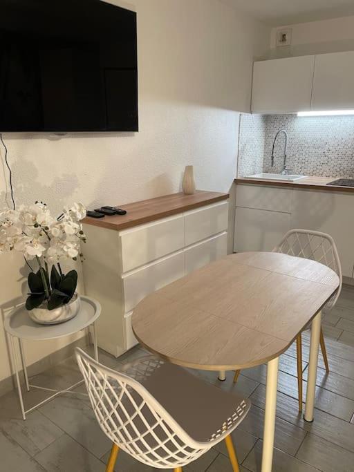 Appart Frontignan Sur La Plage, Piscine, Wifi, Tv, Netflix Exterior foto